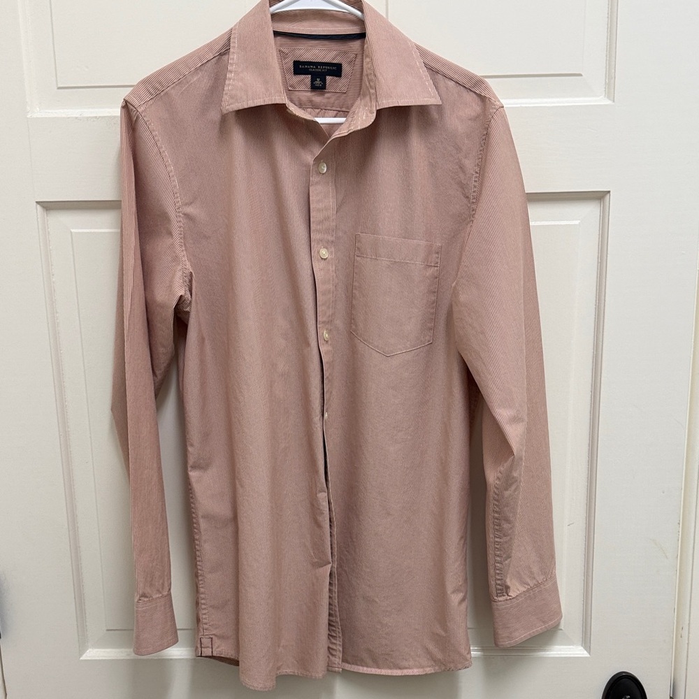 Banana Republic Men's Classic Fit Button-Down Shirt